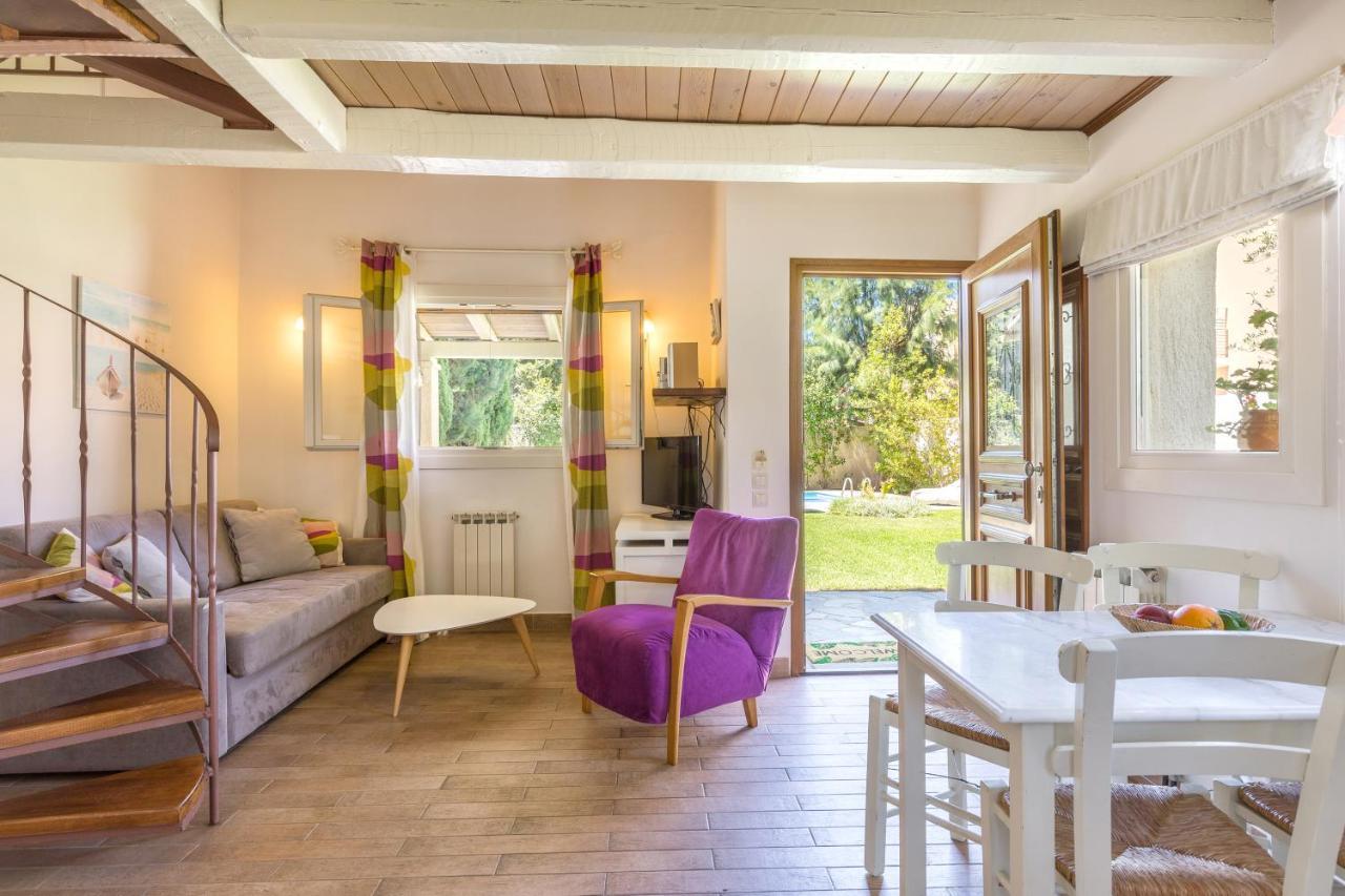 Petrinos Cottage Dafnila Exteriér fotografie